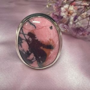 Кольцо с родонитом «Розовый закат»